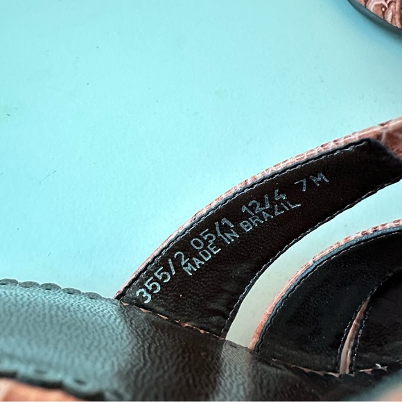 Franco Sarto // Snakeskin Pattern Salmon Crisscross Slide Heels Size 7 - Picture 5 of 6